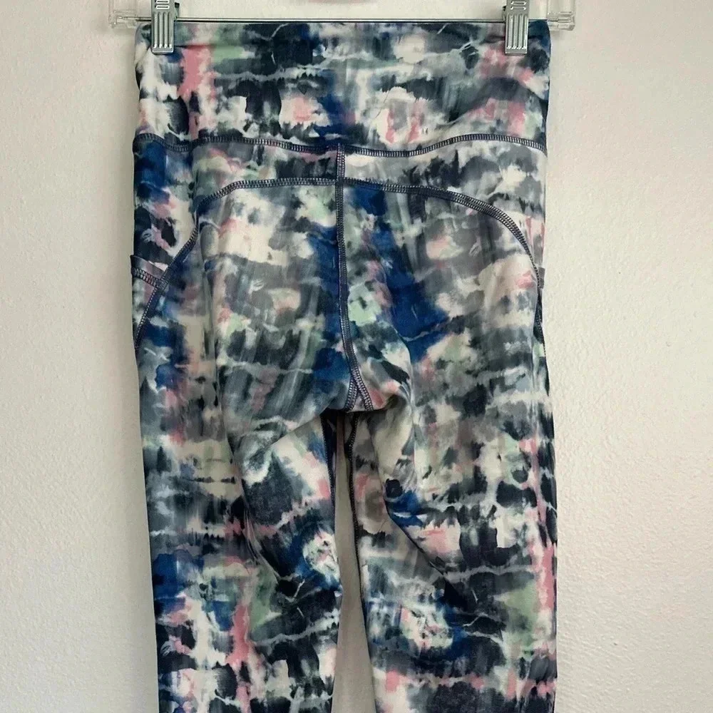 Freely 7/8 Leggings - Picture 4 of 15